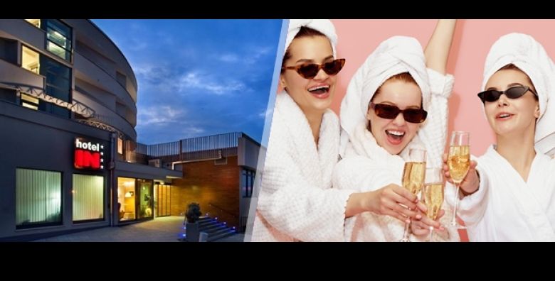 PROLJETNI paket GIRLS WANNA RELAX za 2 osobe u Biogradu na moru  HOTEL IN 4 uz 3 dana i 2 nocenje s POLUPANSINOM koristenje bazena wellnessa saune tretmani masaze te pice dobrodoslice 