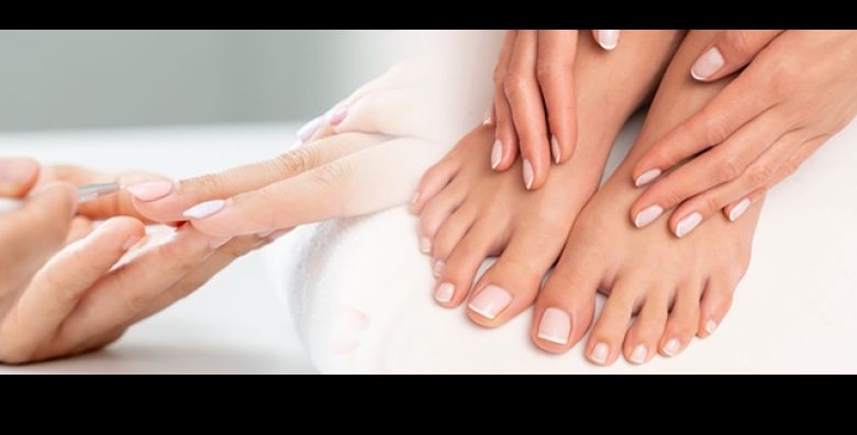 BEAUTY SALON “PINK ME UP” Cavle  dozivi trenutak potpune njege uz estetsku PEDIKURU cupanje obrva ili lakiranje noktiju te gel ugradnju i PARAFINSKI tretman za ruke po izboru 