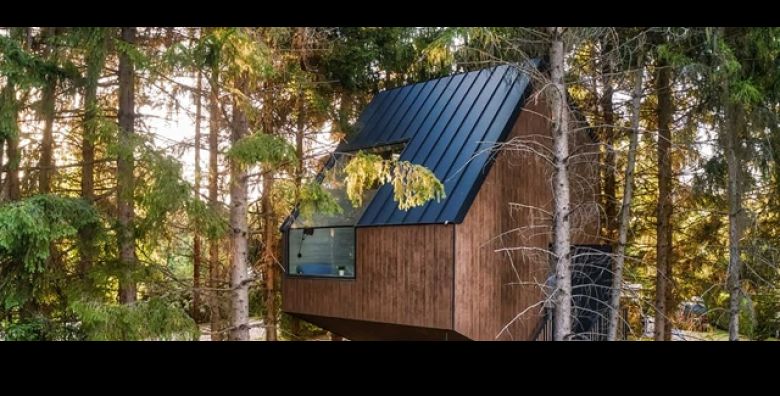 BAJKOVITI ODMOR NA PLITVICAMA 3 dana 2 nocenja s DORUCKOM za do 4 osobe u luksuznoj KUCICI U KROSNJI Plitvice Holiday Resorta uz 20posto POPUSTA na opustajuci wellness 