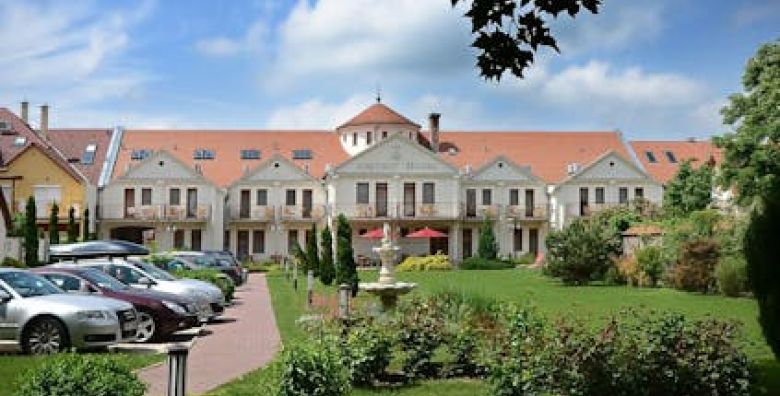 Ametiszt Hotel Harkány  Predivan wellness odmor Harkány Madjarska  306 €