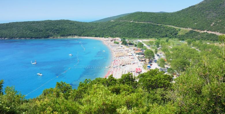 Hotel Opera  Obiteljsko ljeto uz plazu Jaz Prijevor Jaz Crna Gora  439 €