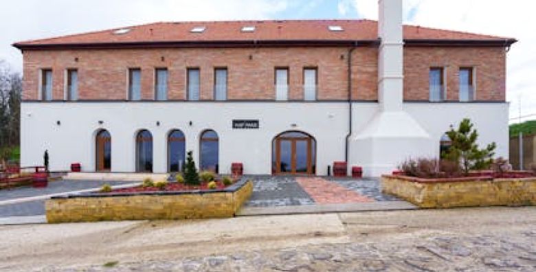 Nagypince Borhotel Wine  Spa Böhönye Madjarska  113 €