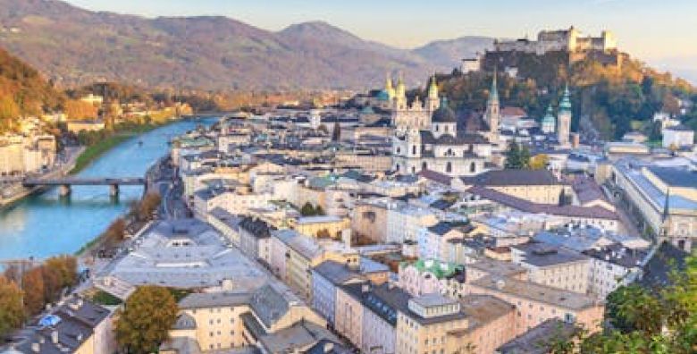 A O Salzburg Hauptbahnhof Salzburg  Austrija  82 €