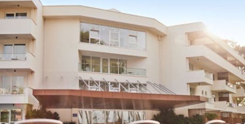 Azul Beach Resort Montenegro  All inclusive  Premium two bedroom suite Ulcinj Crna Gora  760 €