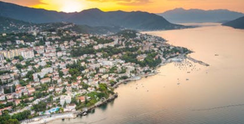 Hunguest Hotel Sun Resort  Odmor u Crnoj Gori Herceg Novi Crna Gora  585 €