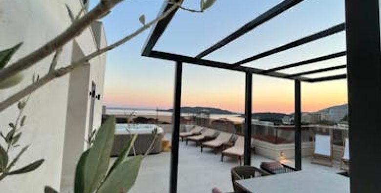 Hotel Casa Di Sofia  Odmor uz more Becici Crna Gora  162 €