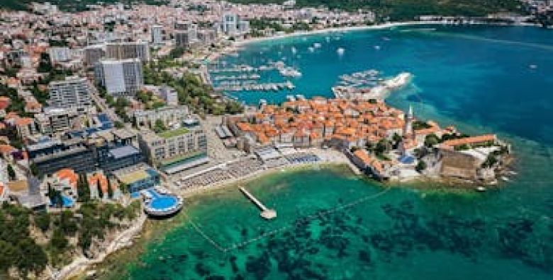Hotel Diplomat  Odmor uz more Budva Crna Gora  343 €
