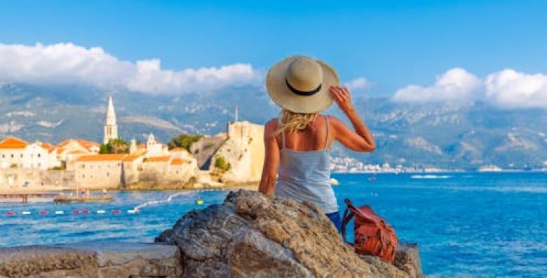 Hotel Diplomat  Odmor uz more Budva Crna Gora  617 €