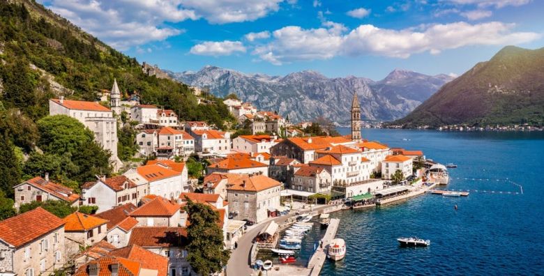 Hotel Boka  Odmor u Crnoj Gori Kotor Crna Gora  255 €