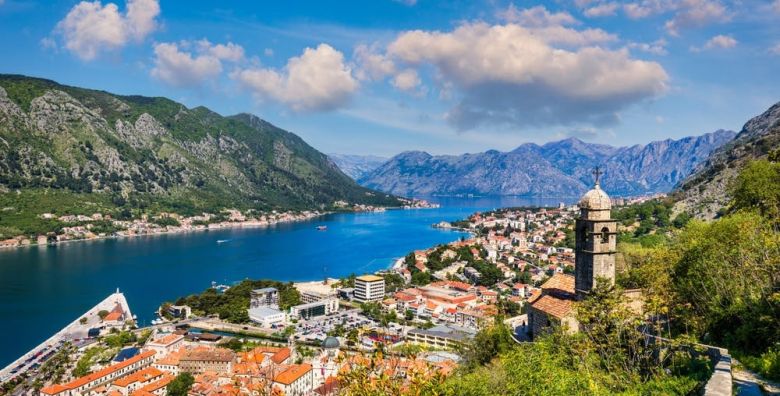 Hotel Boka  Odmor u Crnoj Gori Kotor Crna Gora  1189 €