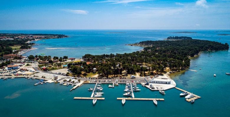 Plavo Nebo Istra Apartments  Tulip 4 2  Medulin Istra Hrvatska  200 €