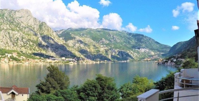 Hotel Galia  Odmor u Boki Kotorskoj Kotor Crna Gora  202 €
