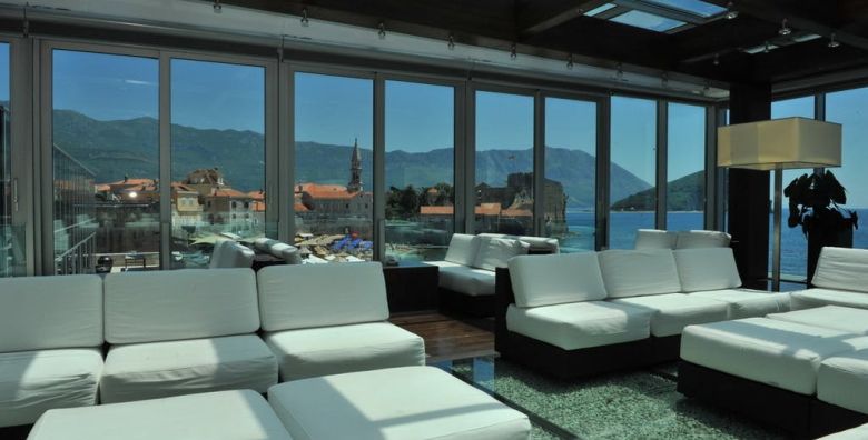 Hotel Avala Resort  Villas  Odmor uz more Budva Crna Gora  389 €