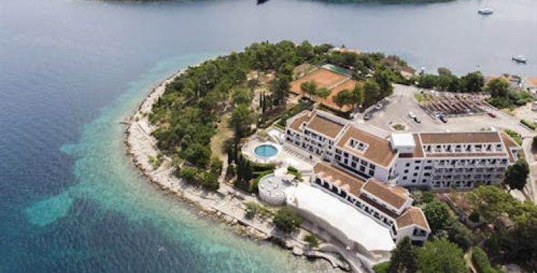 Aminess Younique Liburna Hotel  Obiteljska jesen na Korculi Korcula Dalmacija Hrvatska  189 €
