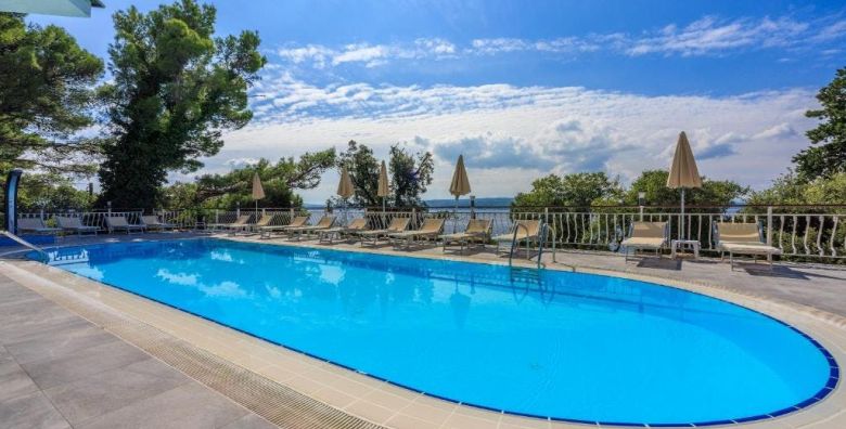 Mediteran Maradiso Hotel by Aminess  Odmor u Crikvenici Crikvenica Hrvatska  157 €