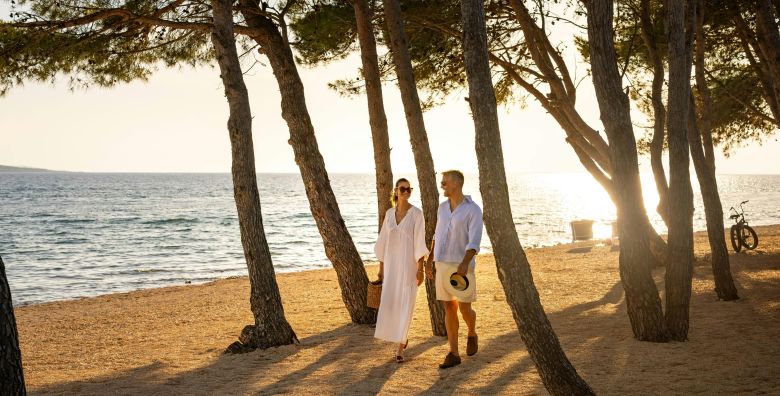 Aminess Avalona Camping Resort  Jesen u Luxury Holiday home s bazenom Povljana otok Pag Dalmacija Hrvatska  289 €