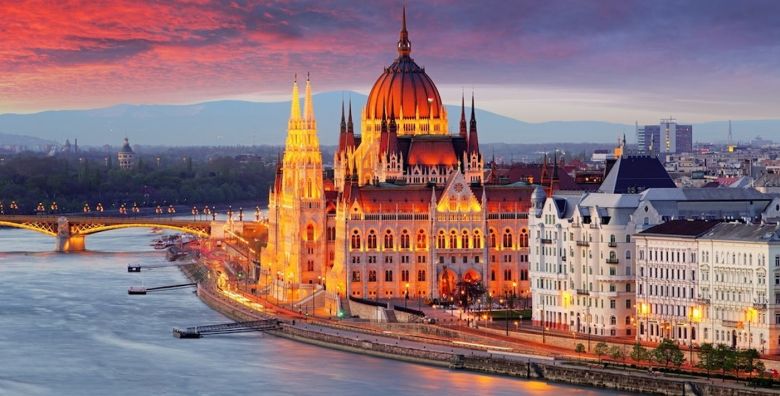 Hotel Marmara  City break u Budimpesti Budimpesta Madjarska  319 €