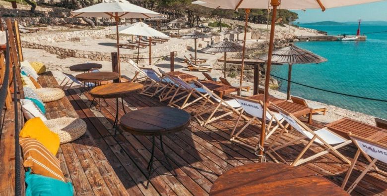 Obonjan Island Resort  O Tent S  Top sezona Obonjan Dalmacija Hrvatska  495 €