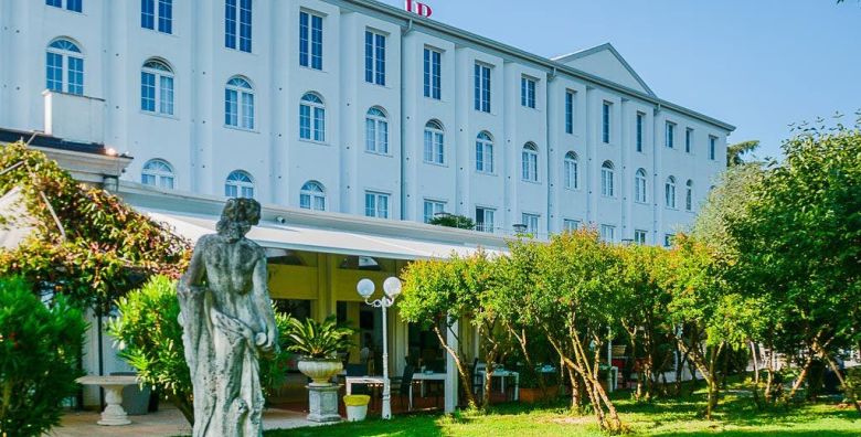 Hotel Bellavista Terme  Odmor u Italiji Montegrotto Terme Italija  235 €
