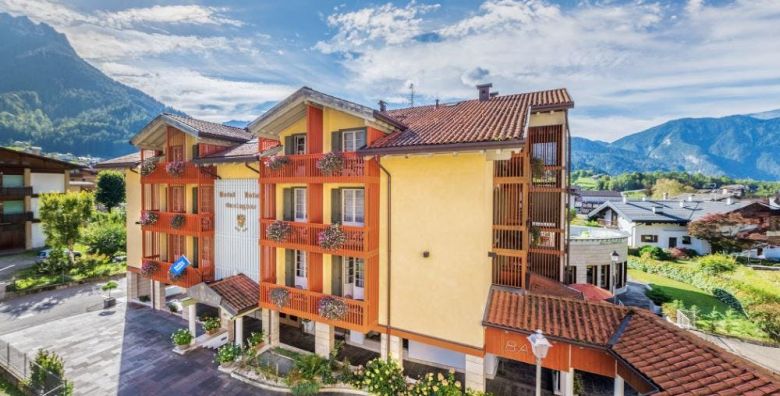 Hotel dei Gonzaga  Odmor u Italiji San Martino di Castrozza Italija  269 €