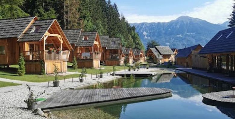 Ribno Luxury Glamping  Jesenska bajka na Bledu tijekom tjedna Bled Slovenija  389 €