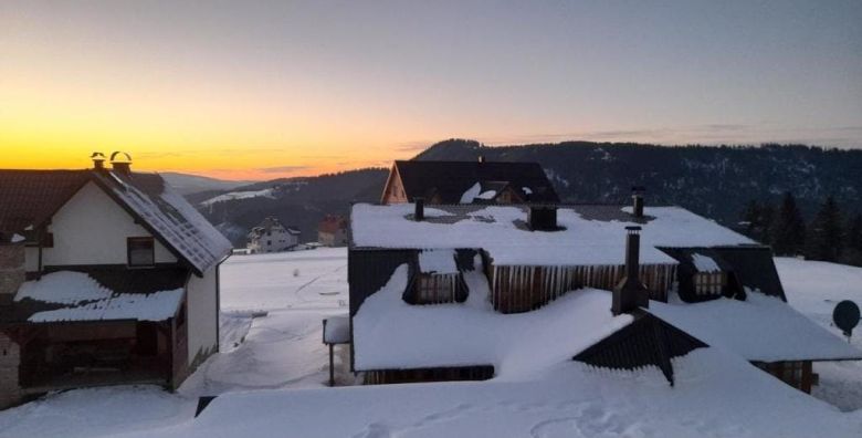 4 Seasons Vlasic Lux Apartmani  Zimski odmor na Vlasicu Babanovac Vlasic Bosna i Hercegovina  334 €