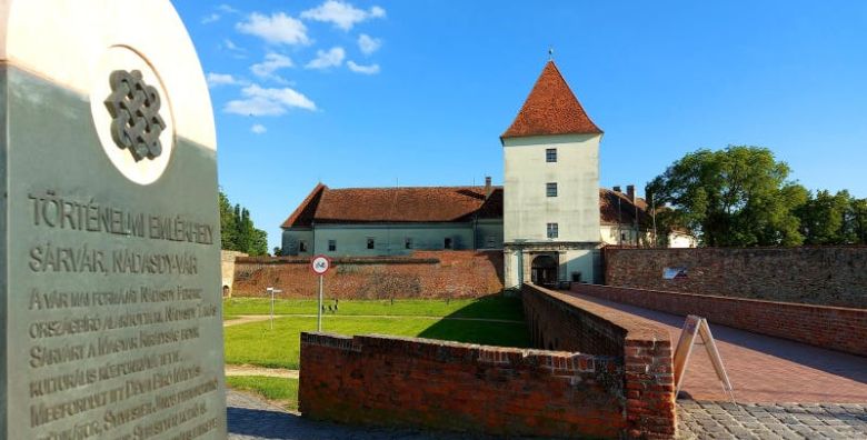 Tinódi Panzió  Restaurant Sárvár Madjarska  338 €