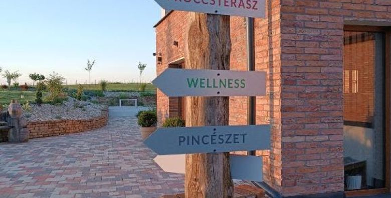 Nagypince Borhotel Wine  Spa  Obiteljski jesenski odmor Böhönye Madjarska  296 €