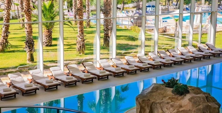 Amadria Park Hotel Jakov  Obiteljski paket zabave  Aquapark Sibenik Dalmacija Hrvatska  579 €