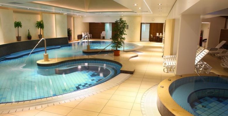 Palace Hotel Hevíz  Wellness odmor u Hévízu tjekom tjedna Hévíz Madjarska  265 €