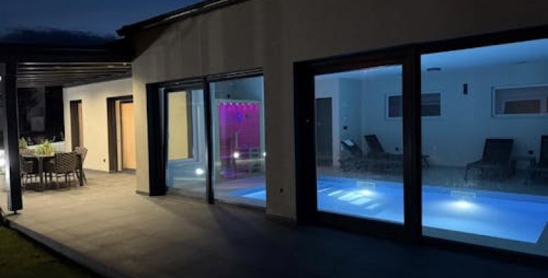 Villa Granea Sveti Martin  Odmor u vili s vlastitim unutarnjim bazenom i saunom Sveti Martin na Muri Hrvatska  260 €