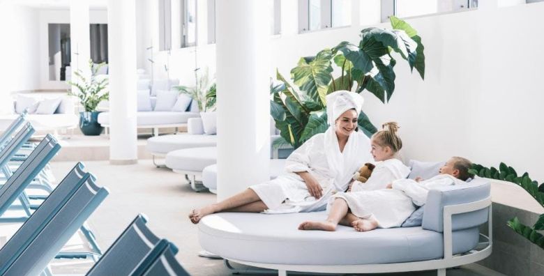 Falkensteiner Family Hotel Diadora  Zabavni obiteljski odmor tijekom tjedna Petrcane Dalmacija Hrvatska  370 €