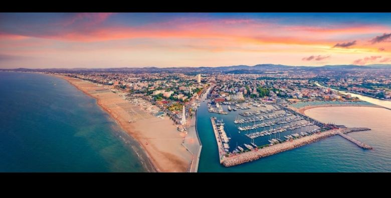 Hotel St Moritz  Odmor uz talijansku obalu Rimini Italija  279 €