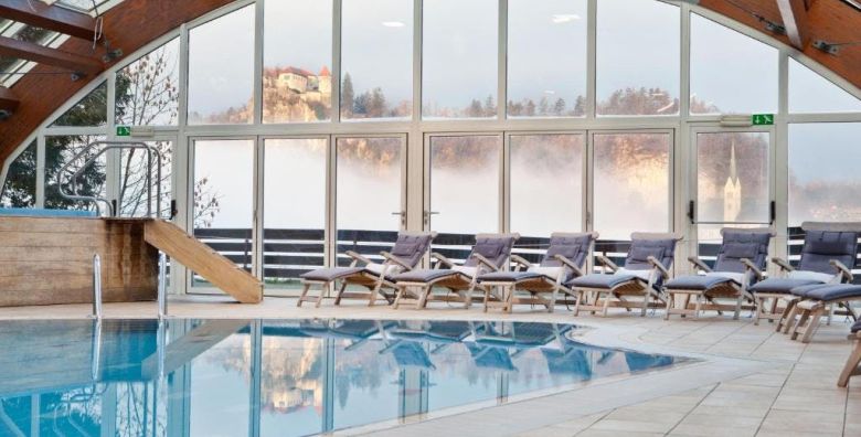 Hotel Lovec ili Hotel Kompas  Jesensko zimska wellness bajka na Bledu Bled Slovenija  290 €