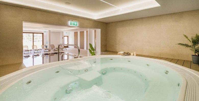 Hotel Nautica  Jesensko zimski vikend wellness udvoje u Novigradu Novigrad Istra Hrvatska  288 €