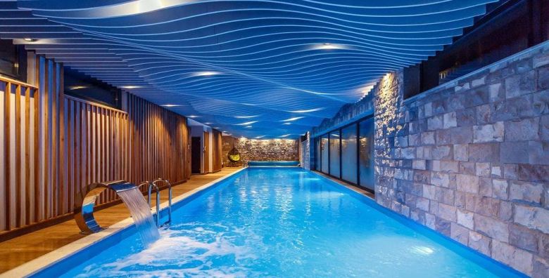 Pino Nature Hotel  Wellness opustanje na planini blizu grada Trebevic Sarajevo Bosna i Hercegovina  90 €