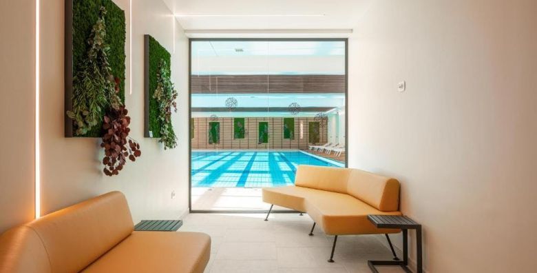 Valamar Hotel Meteor  Wellness odmor u Dalmaciji za velike obitelji Makarska Dalmacija Hrvatska  519 €