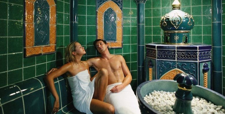 Hoteli LifeClass  Premium Roulette 4 5  Premium wellness paket Portoroz Slovenija  252 €