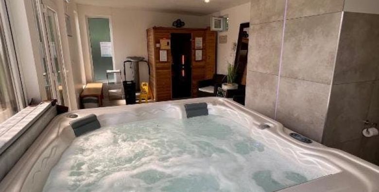 Bajor Panzio  Odmor u gradu Bük Bük Madjarska  242 €