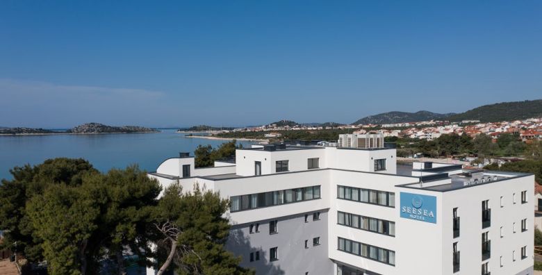 SeeSea Hotel  Last minute jesen u Vodicama u novoizgradjenom hotelu Vodice Dalmacija Hrvatska  180 €