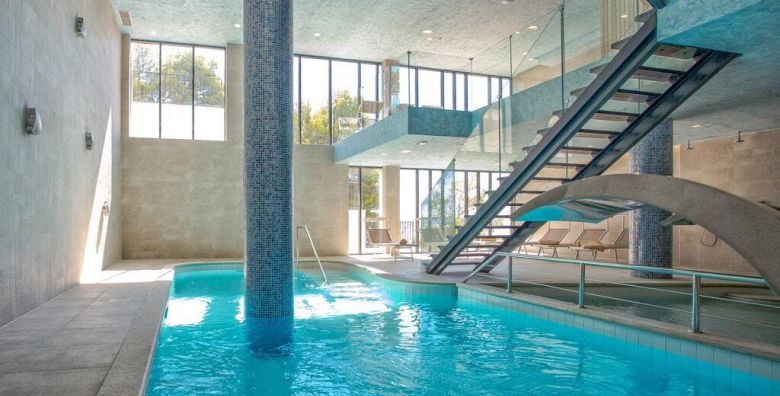 Hotel Plaza Duce  Last minute wellness odmor u Dalmaciji Omis Dalmacija Hrvatska  230 €