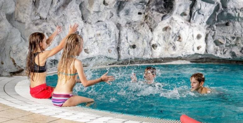 Bohinj Eco Hotel  Obiteljski wellness s kupanjem u Aquaparku Bohinj Bohinjska Bistrica Slovenija  276 €