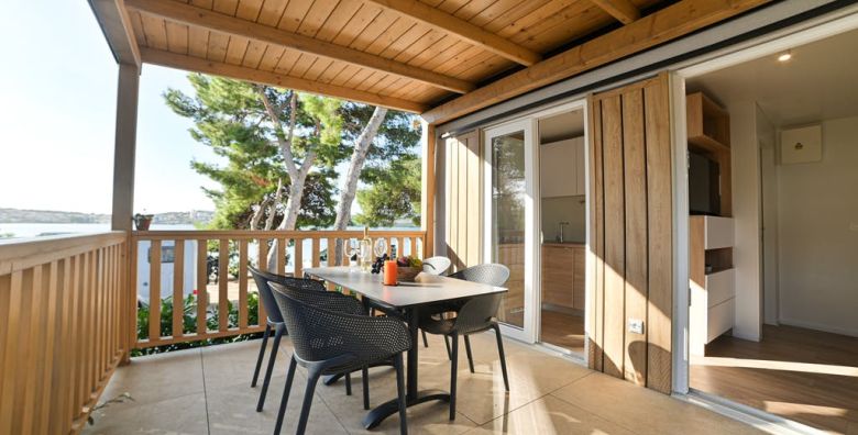 Kamp Rozac  Premium kucica  Last minute odmor u Trogiru Okrug Gornji Trogir Dalmacija Hrvatska  574 €