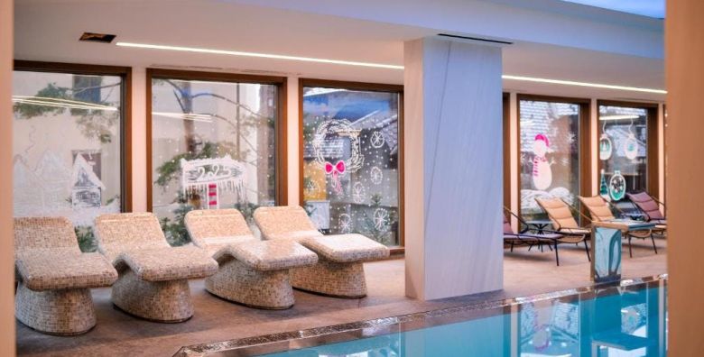 Vila Borova  Wellness odmor u srcu Zlatibora Zlatibor Srbija  195 EUR  2x nocenje u Deluxe Studiu za 2 osobe 2 djece do 7 godina besplatno  Polupansion