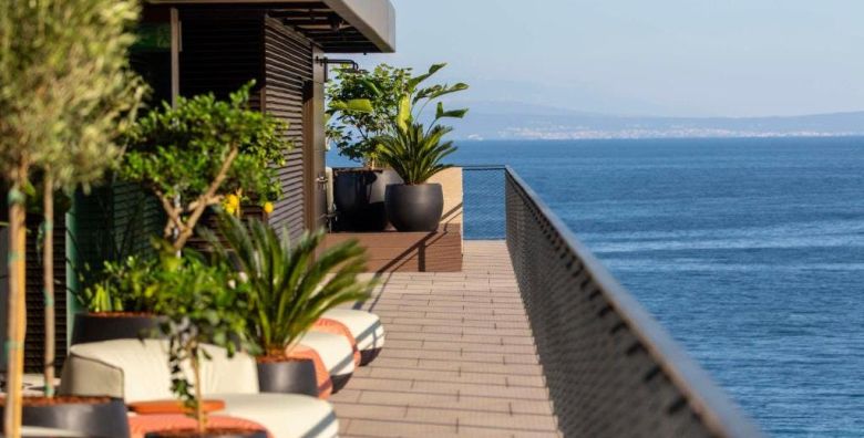 Slastice - Akcija, popust i sniženje. (ponuda: 251557)