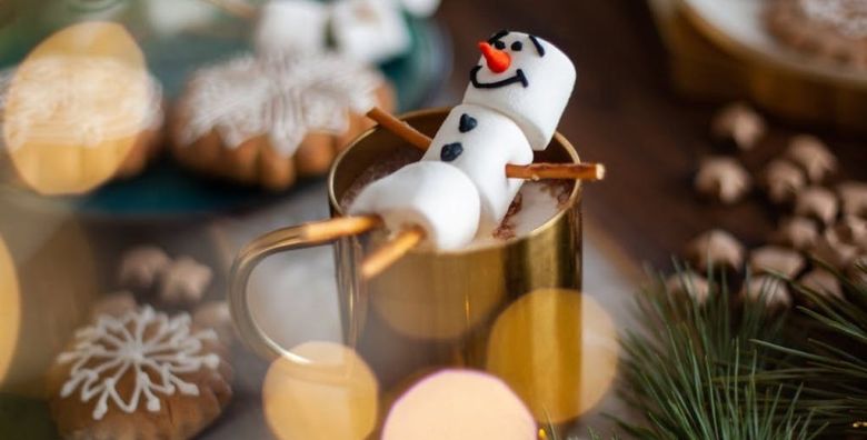 Hotel Rotondo ili Rotondo Annex  Advent u Trogiru Seget Donji Trogir Dalmacija Hrvatska  398 EUR  3x nocenje u dvokrevetnoj Superior sobi s balkonom za 2 osobe 1 dijete do 12 godina besplatno  Polupansion