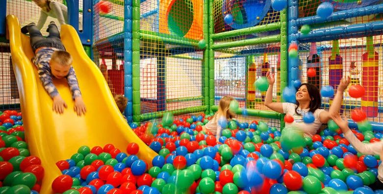 Valamar Padova Hotel  Ultra last minute obiteljsko vikend opustanje na Rabu Rab Hrvatska  501 EUR  2x nocenje u Room for 4 2  za 4 osobe 2 djece do 13 99 godina besplatno  Polupansion