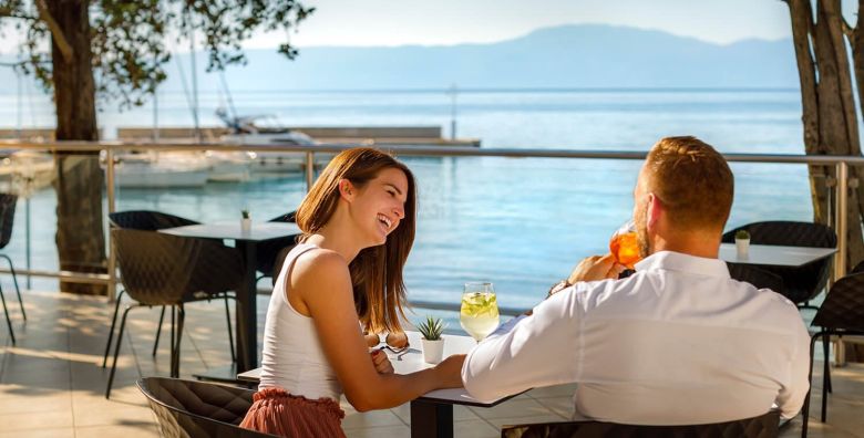 Veya Maradiso Hotel by Aminess  First minute odmor udvoje na Krku Njivice otok Krk Hrvatska  849 EUR  7x nocenje u Standard dvokrevetnoj sobi za 2 osobe Polupansion