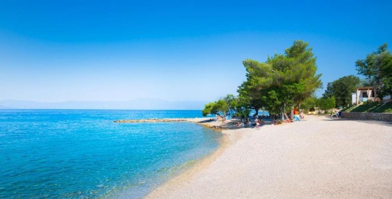 Veya Maradiso Hotel by Aminess  First minute odmor udvoje na Krku Njivice otok Krk Hrvatska  849 EUR  5x nocenje u Standard dvokrevetnoj sobi za 2 osobe Polupansion