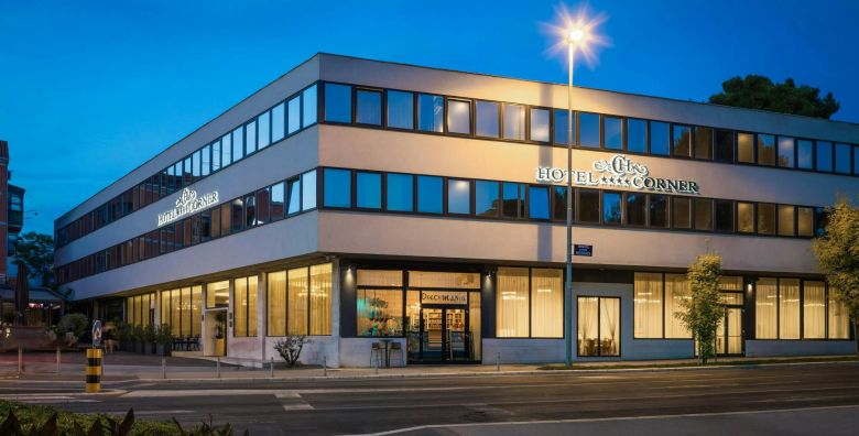 Hotel Corner Split  Opustanje u Dalmaciji Split Dalmacija Hrvatska  250 EUR  2x nocenje u Comfort sobi za 2 osobe Polupansion bogati buffet dorucak i vecera u 3 slijeda s casom vina 